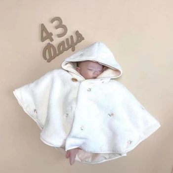 Малыш Вышивка Пончо с капюшоном Накидка Куртка Пальто Зимняя теплая одежда Верхняя одежда Одежда для новорожденных